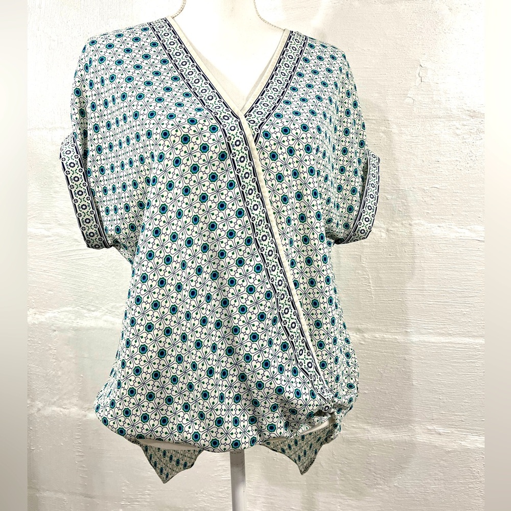 MAX STUDIO PULLOVER BUBBLE HEM FRONT TOP (a542)